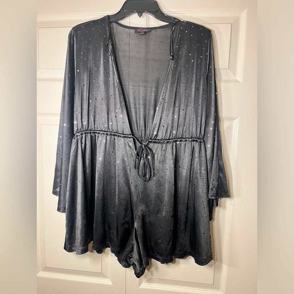 FieStar Womens Black Sparkly Romper With Bell Sleeve‎ Size Small